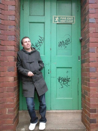 Me_buy_the_old_door