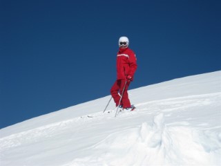 Me_skiing_in_the_sun