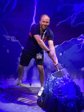 Me_thors_hammer_disney_land_paris_may_2023