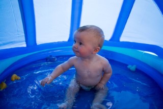 Ethan_in_the_paddling_pool_july_2016