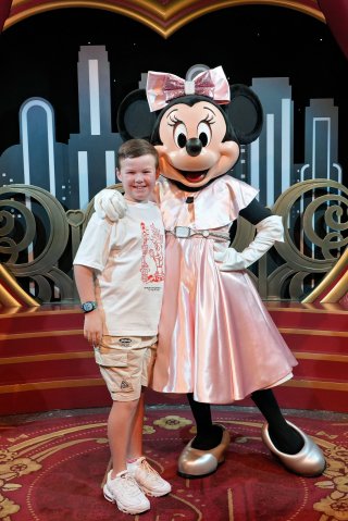 Ethan_minnie_hollywood_studios_day_11_disney_world_july_2025