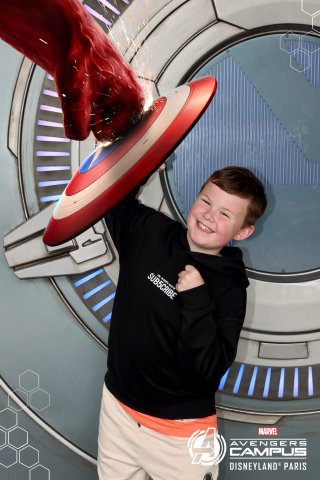 Ethan_shield_tuesday_disney_paris_may_2025