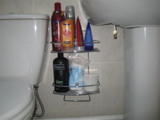 Bathroom_tidy