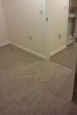 Bedroom_2_townhouse_carpets_fitted