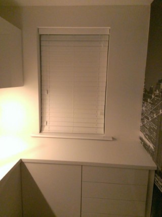 Blind_home_office