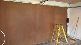 Boarding_the_garage_and_skirting_march_2016_hardboard