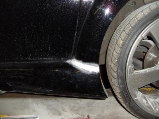 Car_being_fixed_sideskirt