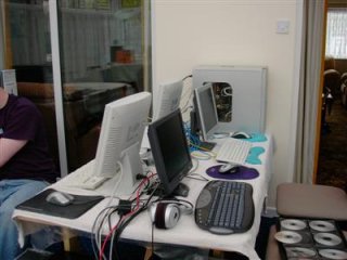 Computers_lan_party_april_2003