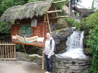 Disney Land Paris Oct 2013 Day 5 Me Treehouse