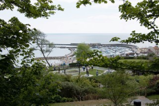 Dorset_may_2015_lyme_regis_view