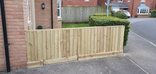 Drive_side_new_fence_and_gate_april_2024