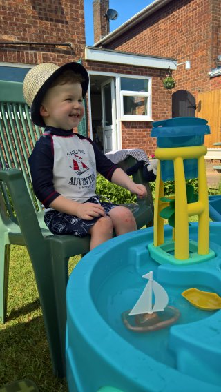 Ethan_afternoon_with_the_dorman_matthews_house_may_2018