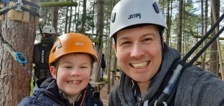 Ethan_and_i_aerial_tree_trekking_sunday_center_parcs_march_2024