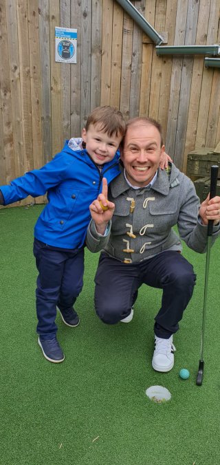Ethan_and_i_hole_in_1_crazy_golf_blaby_aug_2020