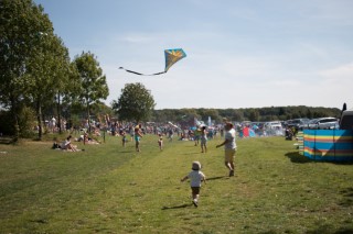 Ethan_and_i_kite_flying_bosworth_water_trust_august_2017