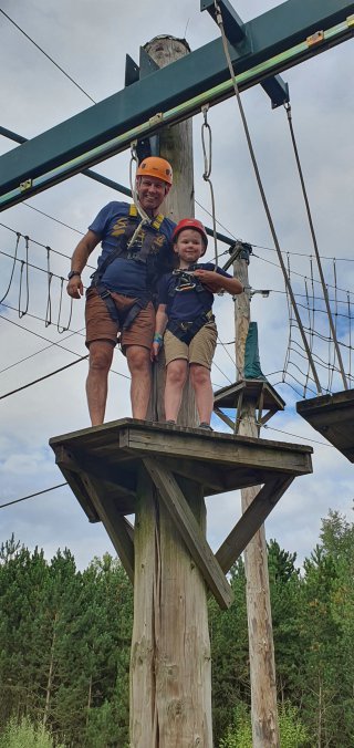 Ethan_and_i_low_line_conkers_aug_2022