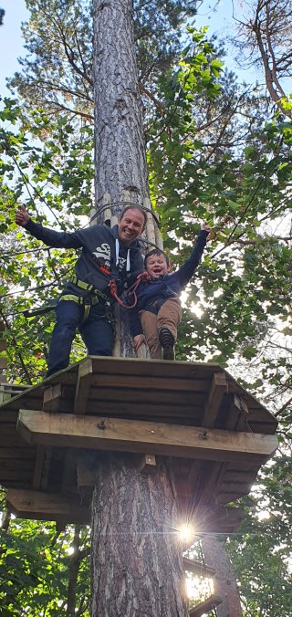 Ethan_and_i_tree_go_ape_coombe_abbey_oct_2022