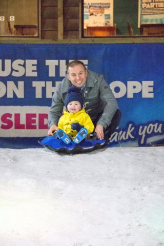 Ethan And I Tubing Tamwoth Snowdome Snow Play October 2017