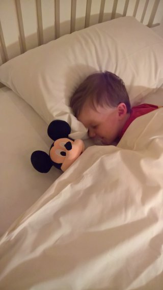 Ethan And Mickey Sleeping Sunday Disneyland Paris Oct 2018