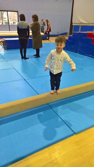 Ethan Balance Bar Active Play And Bounce Christmas Party Dec 2018