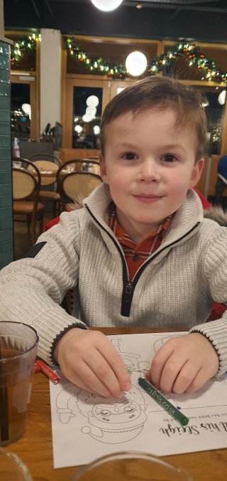 Ethan_dinner_center_parcs_mon_dec_2021