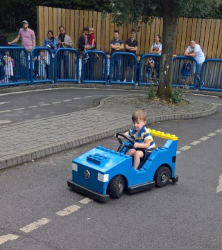 Ethan_driving_saturday_legoland_july_2019