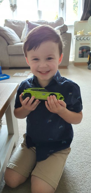 Ethan_green_urus_building_lego_lamborghini_set_aug_2020