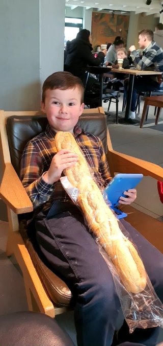 Ethan_lunch_sunday_center_parcs_march_2024