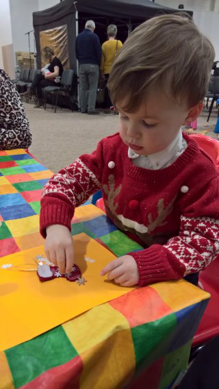 Ethan_making_stocking_mumstop_christmas_party_dec_2018