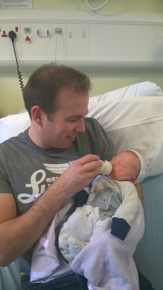 Ethan_meeting_the_family_ashley_november_2015