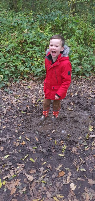 Ethan_mud_pumpkin_drop_burbage_woods_nov_2021