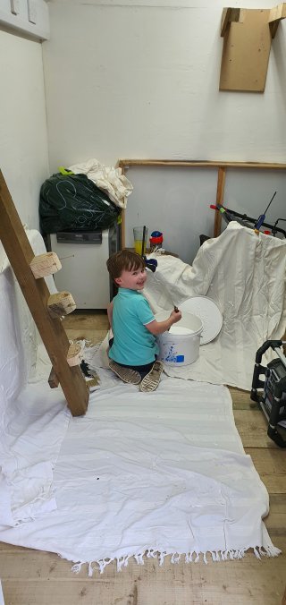 Ethan_painting_mounts_office_studio_lights_june_2020