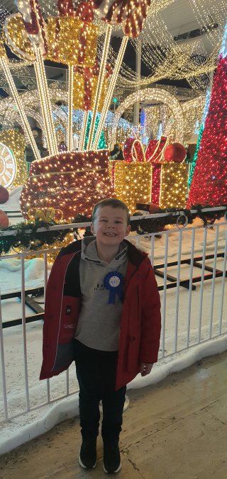 Ethan_shopping_ethans_7th_birthday_party_mk_nov_2022