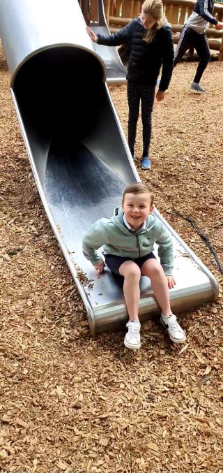 Ethan_slide_monday_center_parcs_may_2022