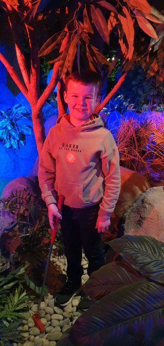Ethan_treetop_minigolf_oct_2023