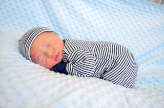 Ethans_hospital_photoshoot_on_front_november_2015