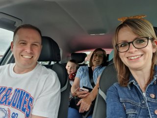 Family_in_car_travel_disney_world_july_2024