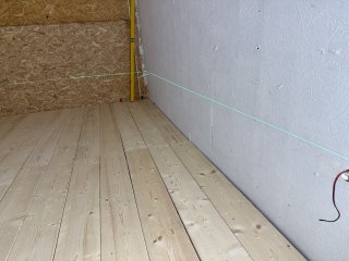 Green_laser_shed_sockets_and_switches_oct_2025