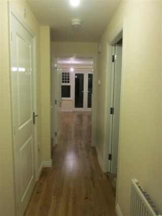 Hallway_v4_e125_wood_flooring