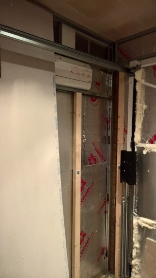 Insulating_and_plasterboarding_the_garage_corner_unboarded