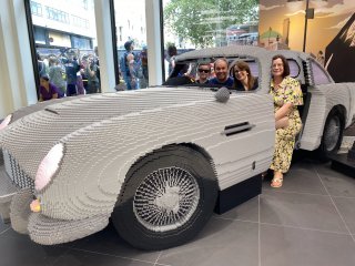 Life_size_lego_db5_monday_london_aug_2022