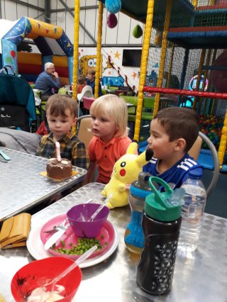 Lunch_ethans_manic_minors_birthday_party_nov_2018