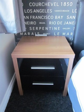 Master_bedroom_new_black_bedside_table