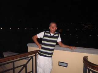 Me_on_roof_in_tenerife_2006