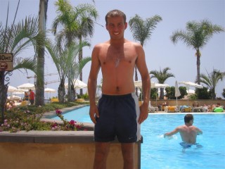 Me_round_the_pool_in_tenerife_2006