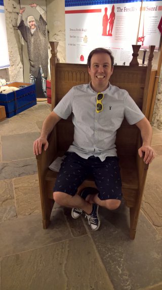 Me_throne_tamworth_castle_april_2019