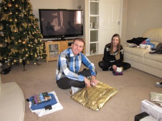Me_unwrapping_xmas_2010