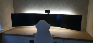 Monitor_lights_office_revamp_finished_may_2024