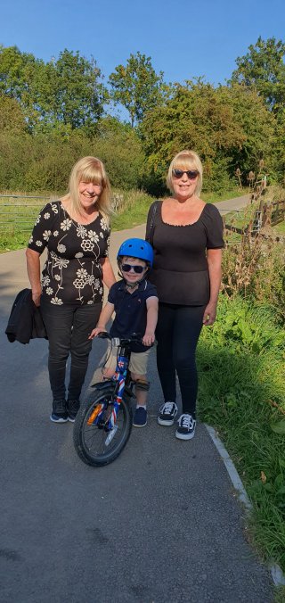 Mum_grandma_and_ethan_everards_meadows_walk_sept_2020