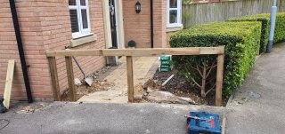 New_posts_new_fence_and_gate_april_2024